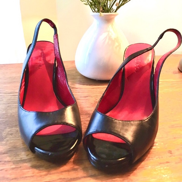 Le Chateau black and red slingback heels - Picture 5 of 9